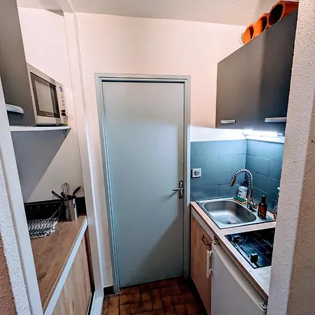 Cosy Avec Parking Apartment *
